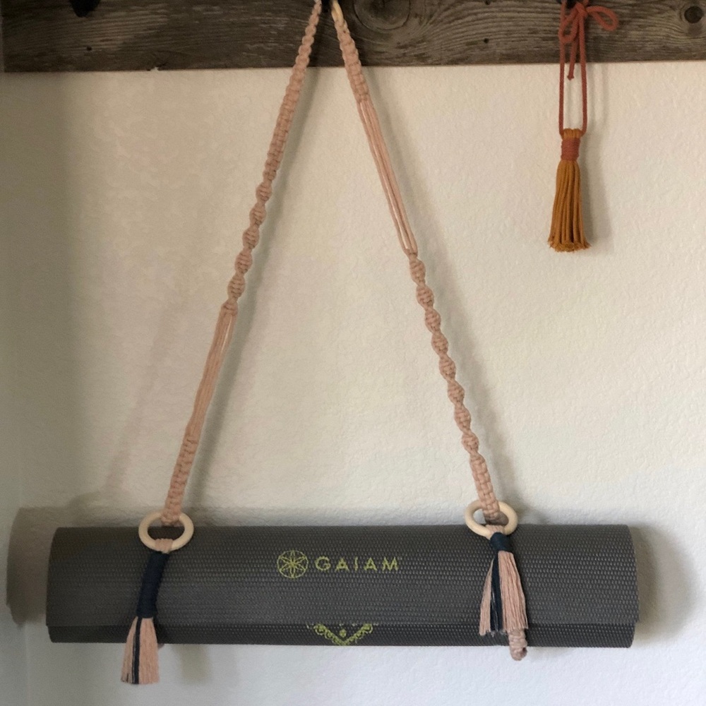 🧘 HANDMADE MACRAME BOHO YOGA STRAP